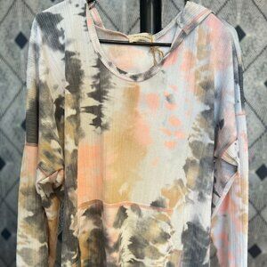 Saints & Hearts Multi Colored light sweatshirt with hood.